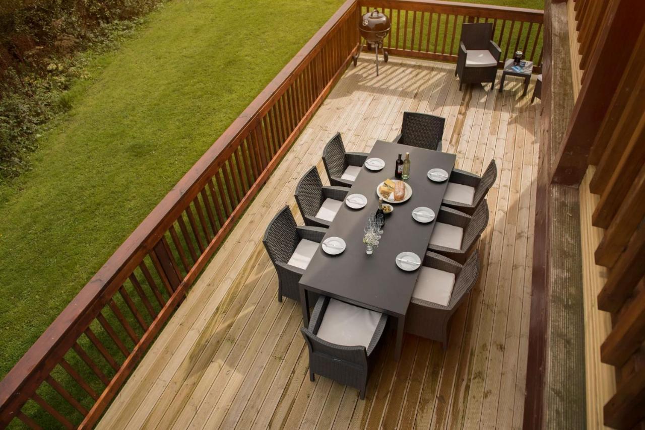 Skylark Sleeps 8 Private Hot Tub & Dogs Welcome Nr Padstow, Resort Pool Bar & Watersports St Columb Major エクステリア 写真